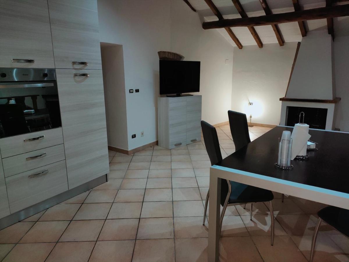 Francigena Viterbo Apartment Con Parcheggio Gratuito A Soli 2 Minuti Luaran gambar