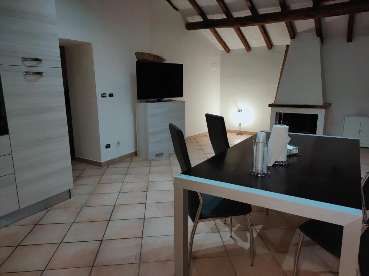 Francigena Viterbo Apartment Con Parcheggio Gratuito A Soli 2 Minuti Luaran gambar