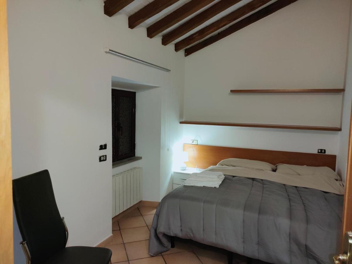 Francigena Viterbo Apartment Con Parcheggio Gratuito A Soli 2 Minuti Luaran gambar